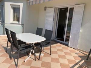 Balkón nebo terasa v ubytování Apartments Dumančić