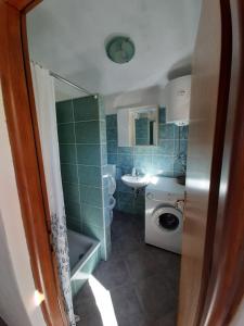Gallery image of Apartments Mira in Tkon