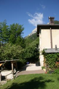 Gallery image of Dolomiti house in Cibiana