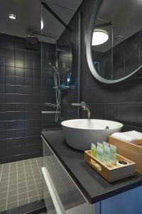 Bathroom sa The Guest Apartments - Uilenburg