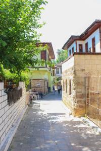 Φωτογραφία από το άλμπουμ του White City Pension στην Αττάλεια