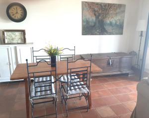 Część wypoczynkowa w obiekcie Casa Rural La Aulaga