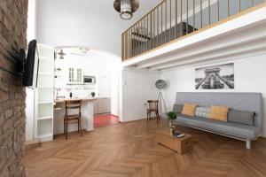Kuchyňa alebo kuchynka v ubytovaní Standard Apartment by Hi5 - Rákóczi 23 Studio
