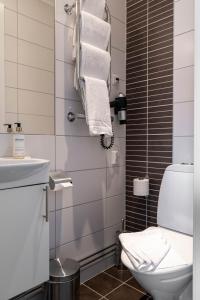 Ein Badezimmer in der Unterkunft Bryggan Fjällbacka