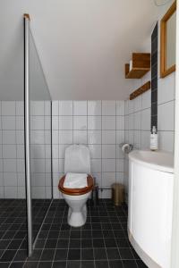 Ein Badezimmer in der Unterkunft Bryggan Fjällbacka