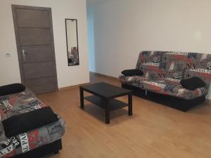 A seating area at Apartamento barbadiel Nocedo-n 11