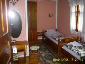 Galeriebild der Unterkunft Family Hotel Kalina in Kopriwschtiza