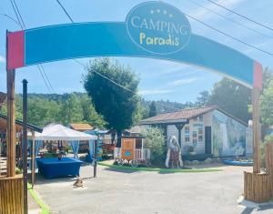 Fotografie z fotogalerie ubytování CAMPING PARADIS FAMILY des ISSOUX v destinaci Lalevade-dʼArdèche