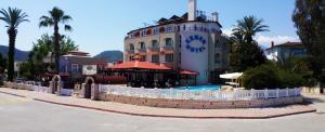 Bazén v ubytování Kemer Hotel nebo v jeho okolí