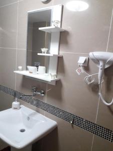 Un baño de Raj Pegaz