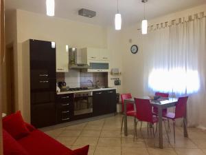 Η κουζίνα ή μικρή κουζίνα στο Casa Vacanze Letizia