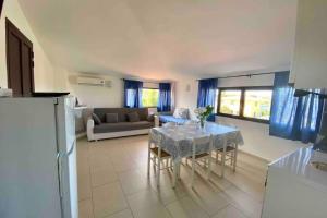 Imagen de la galería de Appartamento vista mare, en La Caletta