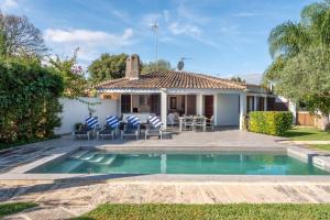 Πισίνα στο ή κοντά στο Casa Pequeña Crestatx
