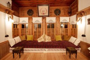 A seating area at Yeniçeri Ahmet Ağa Konağı Még 26 kép