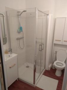 Ένα μπάνιο στο Studio Webb 25m2