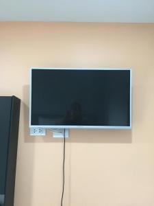 TV a/nebo společenská místnost v ubytování Nasa Hotel
