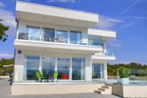Fotografie z fotogalerie ubytování Villa Helines***** v destinaci Linardići
