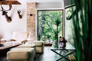 MER Guest House B&B的休息区
