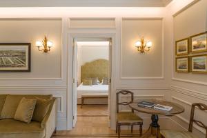 Posezení v ubytování Grand Hotel Excelsior Vittoria