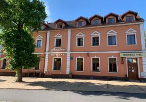 Zgradba, v kateri se nahaja hotel