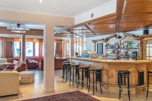 Lounge oder Bar in der Unterkunft Hotel Sylvia by Skinetworks