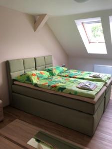 Postel nebo postele na pokoji v ubytování Penzion Na Hrazi
