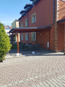 Budova, kde se ubytování v soukromí nachází