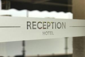 Vstupní hala nebo recepce v ubytování Hôtel Le Ponson