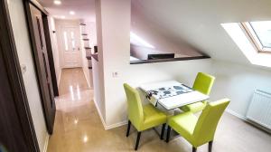 Posedenie v ubytovaní White Apartman Siófok 2