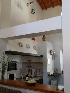 A kitchen or kitchenette at Casa Rural La Maquinilla