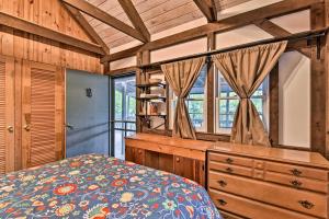 Gallery image of Newland Cottage 3 Miles to Grandfather Mtn Park! in Newland