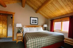 Miette Mountain Cabins客房内的一张或多张床位