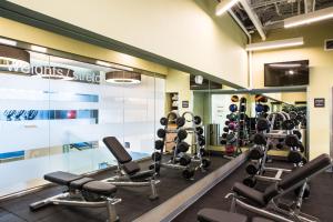 
The fitness center and/or fitness facilities at Holiday Inn Washington Capitol-National Mall, an IHG Hotel
