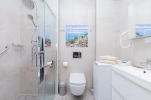 Kúpeľňa v ubytovaní Kasprowicza 20 Uzdrowisko by Jantar Apartamenty Kołobrzeg