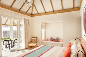 Postel nebo postele na pokoji v ubytování Sun Siyam Iru Veli - 24 Hours Premium All-Inclusive with Free Transfers