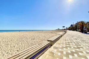 Fotografie z fotogalerie ubytování Nereo 7 Primera Linea de Playa San Juan Piscina, Parking wifi Inmobiliaria Leo v destinaci Alicante