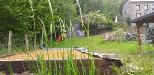 Aed väljaspool majutusasutust Le Clos Arboré (Gîte)