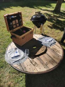 Gril dostupný pro hosty v bed and breakfast