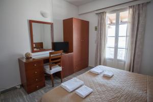 A bed or beds in a room at 7 Islands