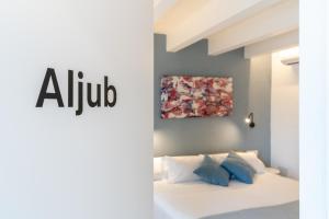 Postel nebo postele na pokoji v ubytování Hotel m - 27