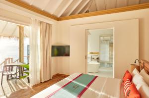 TV a/nebo společenská místnost v ubytování Sun Siyam Iru Veli - 24 Hours Premium All-Inclusive with Free Transfers