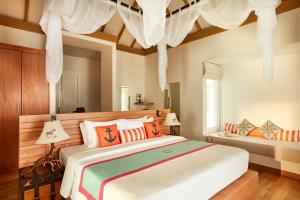 Postel nebo postele na pokoji v ubytování Sun Siyam Iru Veli - 24 Hours Premium All-Inclusive with Free Transfers