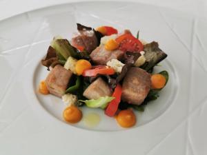 酒店内部或周边提供的食物