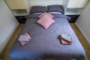 Postel nebo postele na pokoji v ubytování Lorena Luxury Apartment