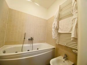 サンレモにあるLa Villa nel Parcoのギャラリーの写真 +5枚の写真