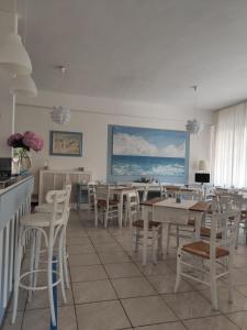 Restauracja lub miejsce do jedzenia w obiekcie Hotel Imperia