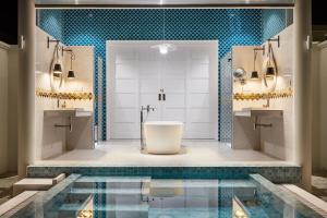 Koupelna v ubytování Sun Siyam Iru Veli - 24 Hours Premium All-Inclusive with Free Transfers
