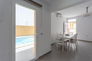 Bazén v ubytovaní Mariposas Home Pool alebo v jeho blízkosti