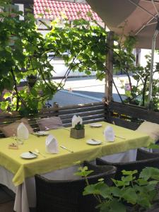 Restoran või mõni muu söögikoht majutusasutuses Hotel Restaurant Der Engel, Sasbachwalden