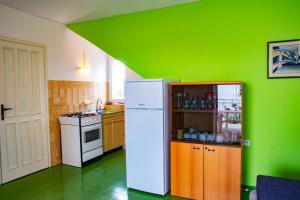 Galeriebild der Unterkunft APARTMENT TONY - 2bdr Beachfront in Jadrija + 18 Fotos